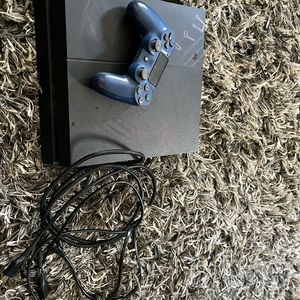 PS4 GREAT condition works perfectly fine willing to bring it to you or ship.